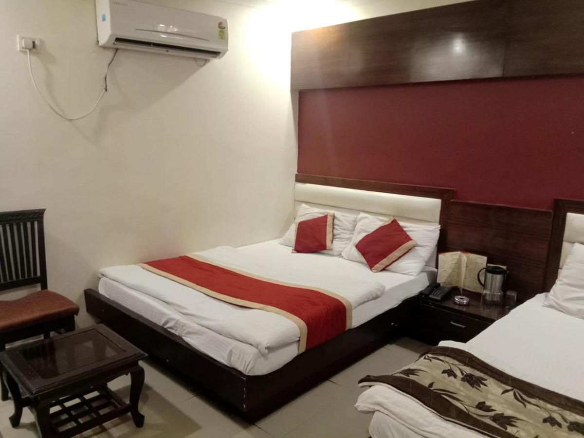 Hotel Star Palace New Delhi Eksteriør billede